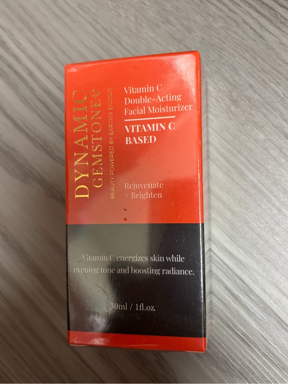 DYNAMIC GEMSTONE Vitamin C Double-Acting Facial Moisturizer - Red